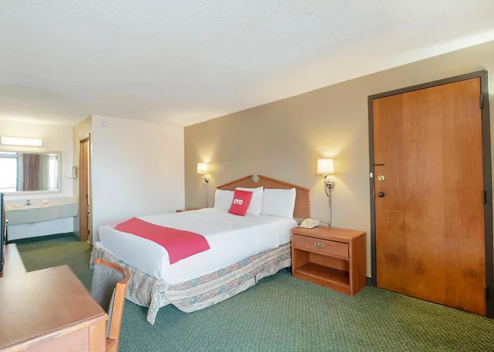 Oyo International Airport Hotel 2*