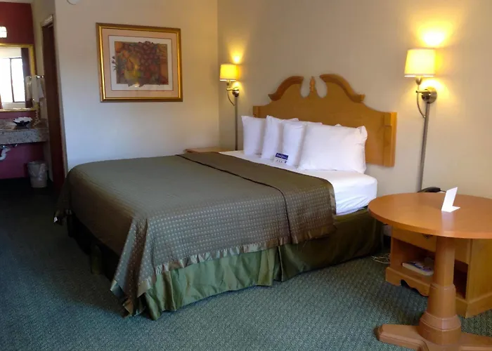 Oyo International Airport Hotel